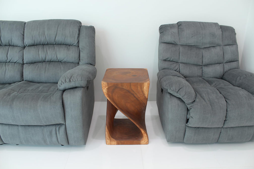 Cherry Side Table 15x15x23 in Q5423
