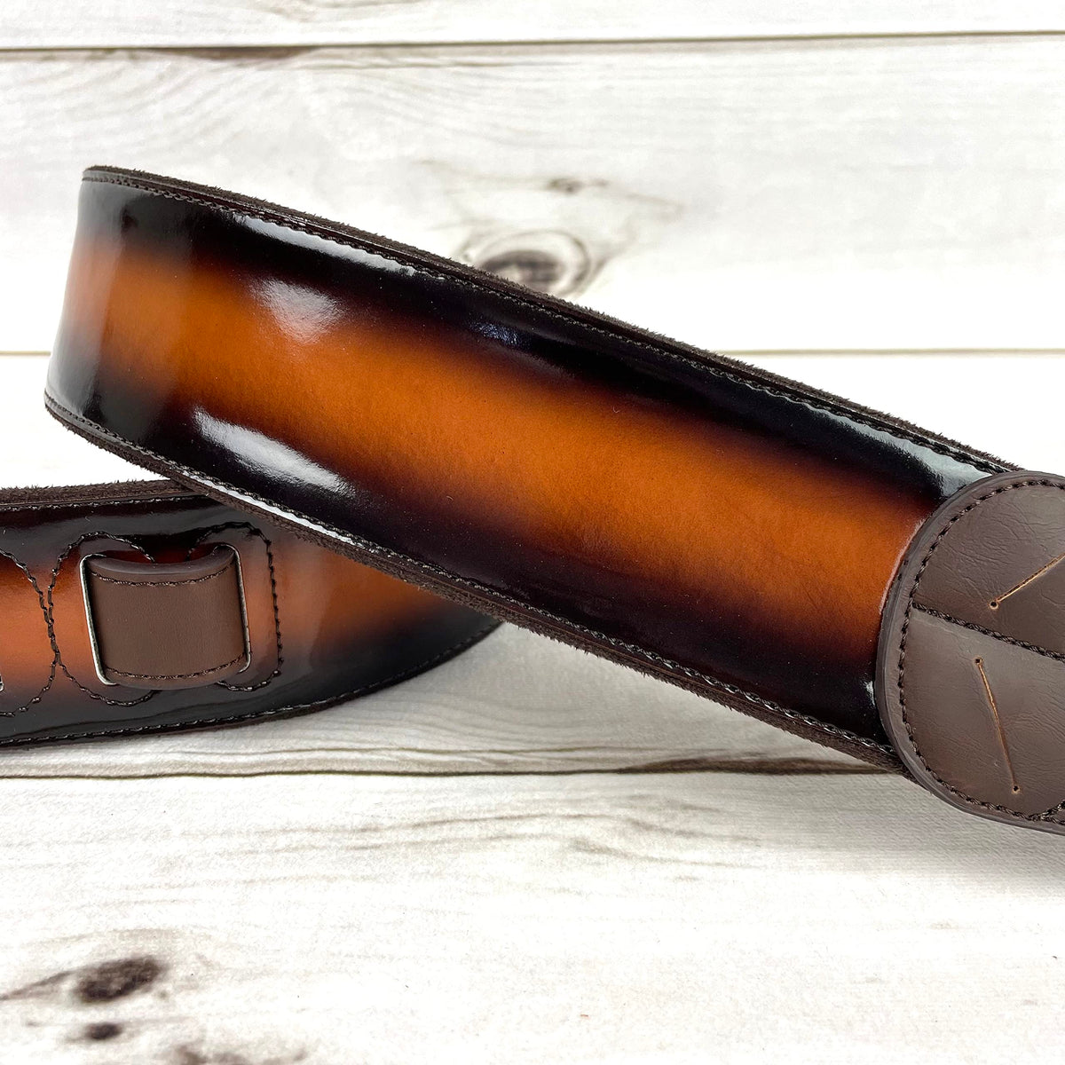 Sunburst Finish Guitar Strap with Pick Pockets & Padded Velour Back C526303